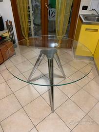 Tavolo in vetro temperato
