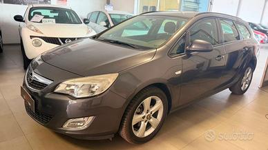 Opel Astra 1.7 CDTI 110CV Sports Tourer Cosmo