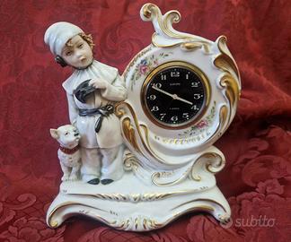 Raro Orologio Pierrot in Porcellana TICHE