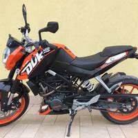 KTM Duke 125 anno 2015