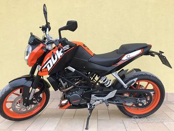 KTM Duke 125 anno 2015