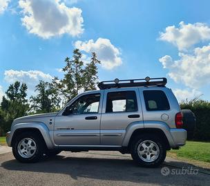 Jeep cherokee kj 2.5 manuale