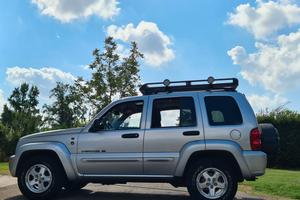 Jeep cherokee kj 2.5 manuale