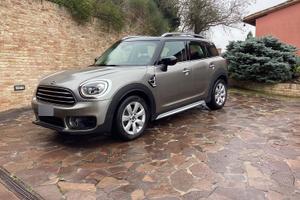 MINI  COUNTRYMAN  COOPER BENZINA AUTOMATICA