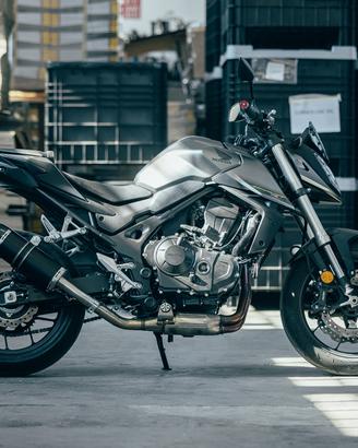Special Titanium Black Honda Hornet 750 CB750