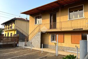 VILLA SINGOLA A CAVARIA CON PREMEZZO