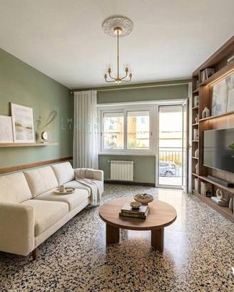 Appartamento di 105 m² con 5 locali e box auto a A