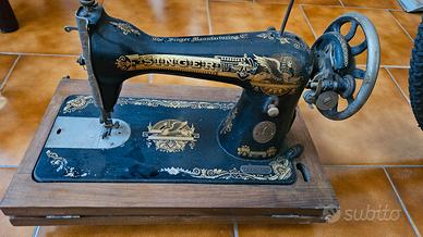 Macchina da cucire Singer d’epoca con mobile origi