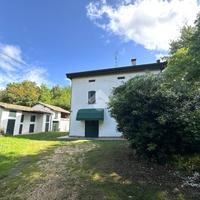 CASA INDIPENDENTE A MEDOLLA