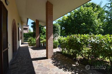 PORZIONE DI BIFAMILIARE A BERNAREGGIO