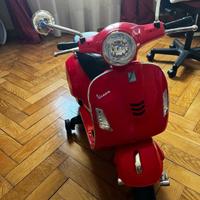 VESPA ELETTRICA GIOCATTOLO