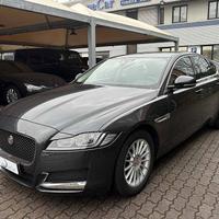 JAGUAR XF 2.0 d Pure BERLINA AUTOMATICA TELECAME