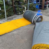 Erba sintetica colore giallo