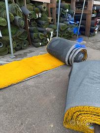 Erba sintetica colore giallo