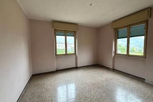 Quadrilocale di 110 mq con cantina, giardinetto e