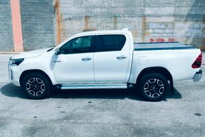 Toyota hilux  Executive 2.4  150cv