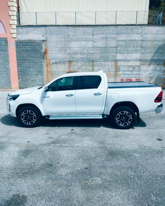 Toyota hilux 2.4 150cv