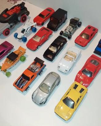 Lotto di 16 modellini.