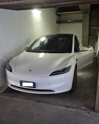 Box 18m² Sesto FS - Ricarica 1000km/mese inclusi