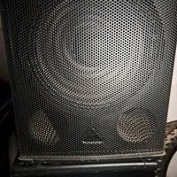 Coppia Subwoofer Behringer, Mod. B1500