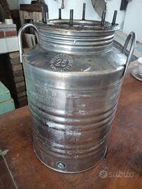 Distillatore per oli ed essenze