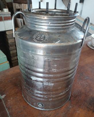 Distillatore per oli ed essenze