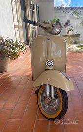 Vespa 50