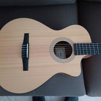 Chitarra classica Taylor 112 Ce-N nylon