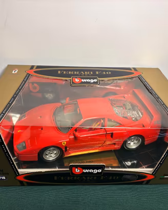 Ferrari F40 (1987) Bburago 1:18 Gold Collection
