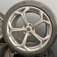 CERCHI+GOMME ORIGINALI Lamborghini Urus 22”