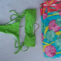 bikini e telo mare