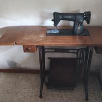 macchina da cucire d'epoca Singer