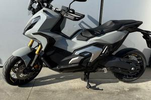 Honda xadv