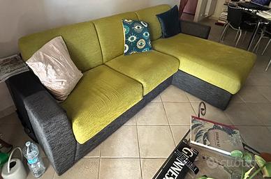 Divano  con chaise lounge