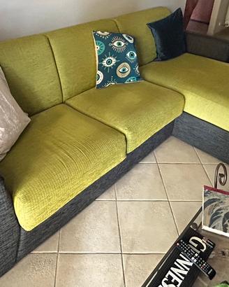 Divano  con chaise lounge