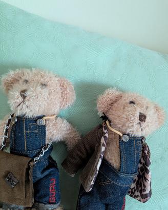 peluche orsetti gemelli con vestiti Guru 