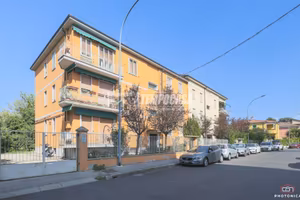 BILOCALE SEMI RISTRUTTURATO CON GARAGE