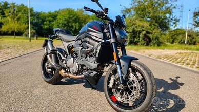 Ducati Monster Plus impeccabile