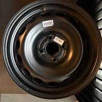 Cerchi in acciaio Mopar 4 fori da 16”