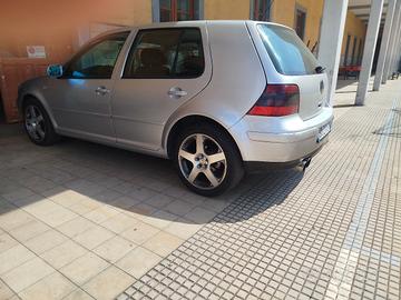 golf 4 serie anno 2000