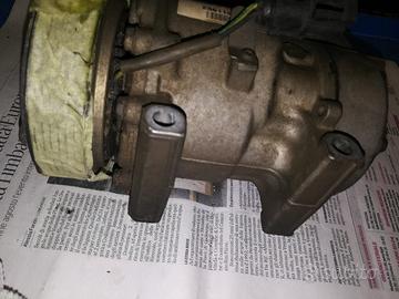 Compressore clima FORD FIESTA 1400cc TDCI del 2006