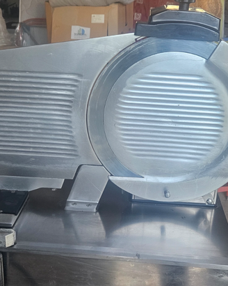 Affettatrice professionale per Macelleria