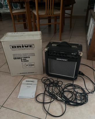 Amplificatore chitarra + due cavi jack audio