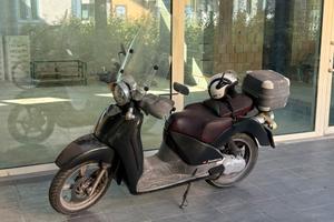 Scarabeo 150 cc