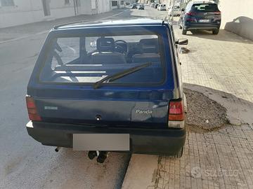 panda del 1999 , con  carrello e rimorchio di seri