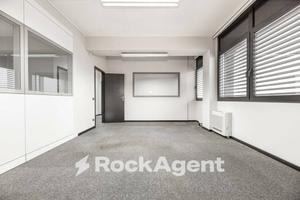 UFFICIO IN ZONA INDUSTRIALE