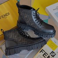 Stivali Fendi 