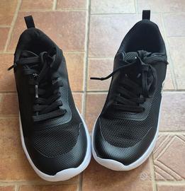  Sneakers CRIVIT nere e bianche nuove n. 38