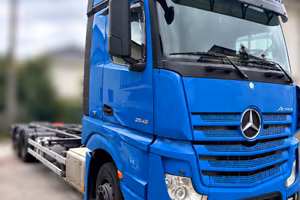 Camion MERCEDES ACTROS