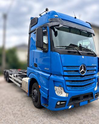 Camion MERCEDES ACTROS